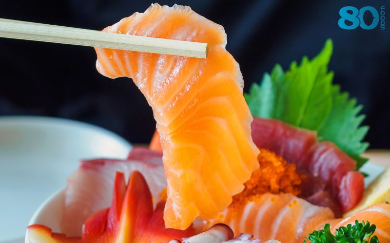 Không cắn nhỏ miếng Sashimi