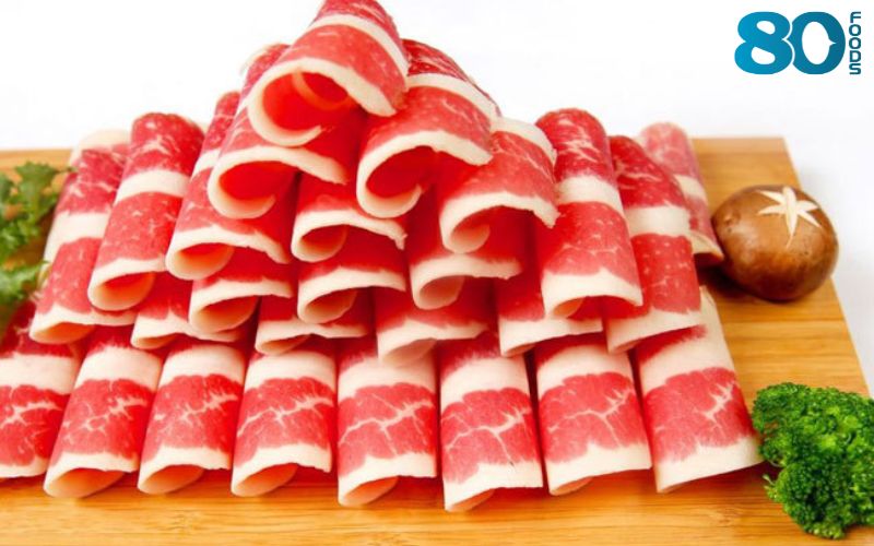 Ba chỉ bò Mỹ cuộn là phần thịt được lấy từ bụng con bò 